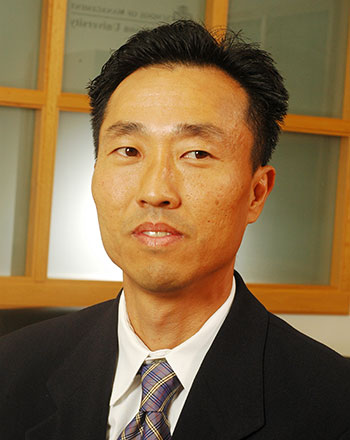 George Mason University School of Business Faculty Hun Lee